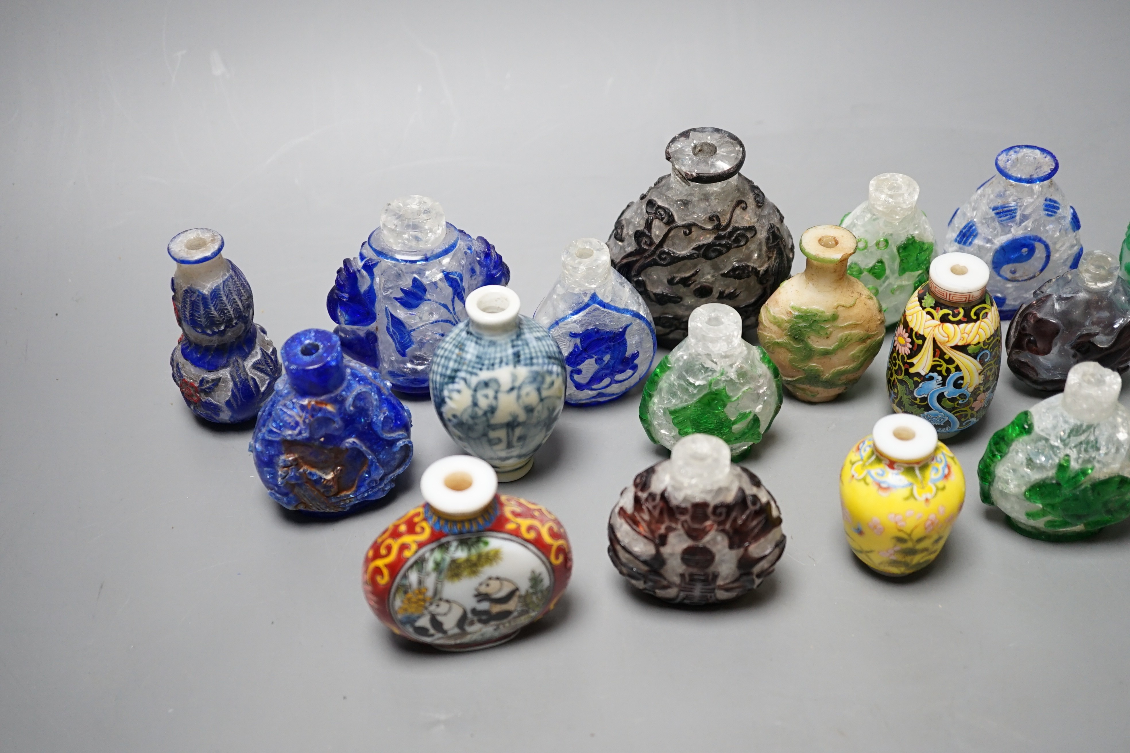 A quantity of mixed Chinese glass scent bottles